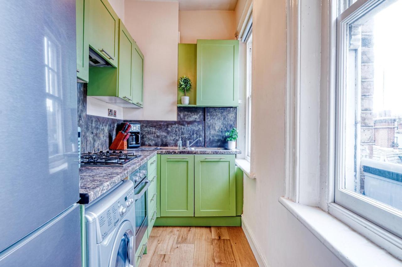 Sunny Corner Apartment In Center Of London Exteriör bild